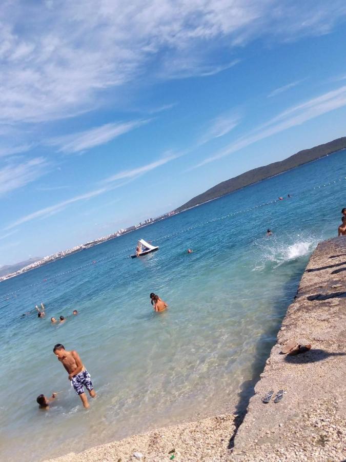 Apartments Pavlinovic Kaštela Eksteriør bilde