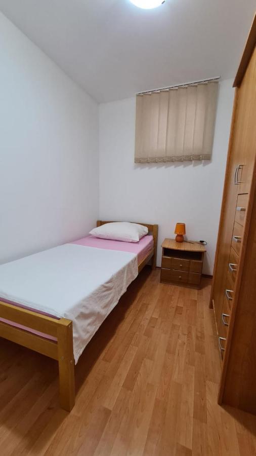 Apartments Pavlinovic Kaštela Eksteriør bilde