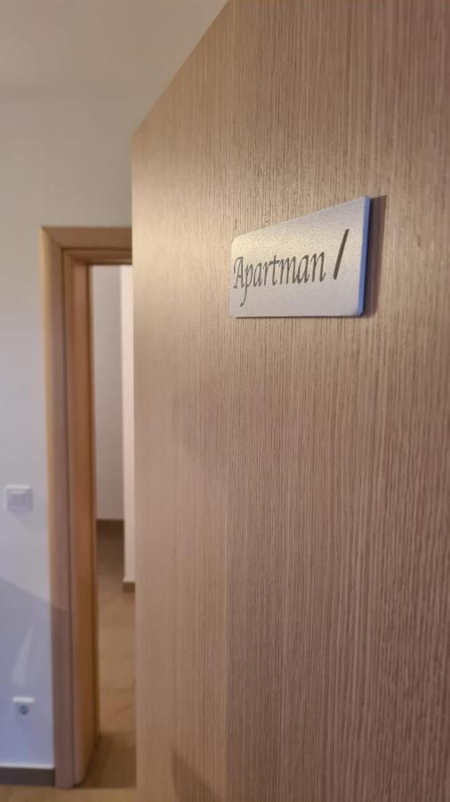 Apartments Pavlinovic Kaštela Eksteriør bilde