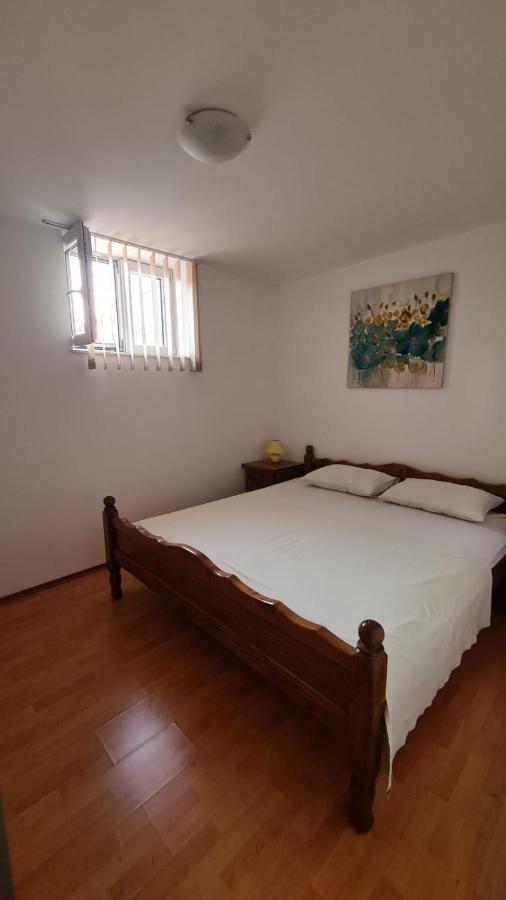 Apartments Pavlinovic Kaštela Eksteriør bilde